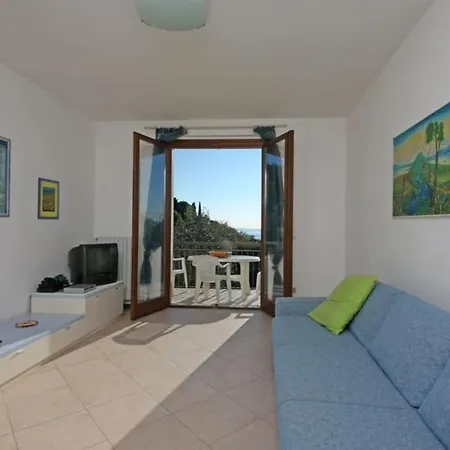 Panoramic Pool View With Parking Apartman Gardone Riviera